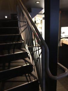 escalier restaurant courbevoie