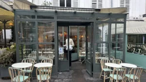 transformation terrasse fermee avec panneaux vitres toiture brasserie amourette par concept metal