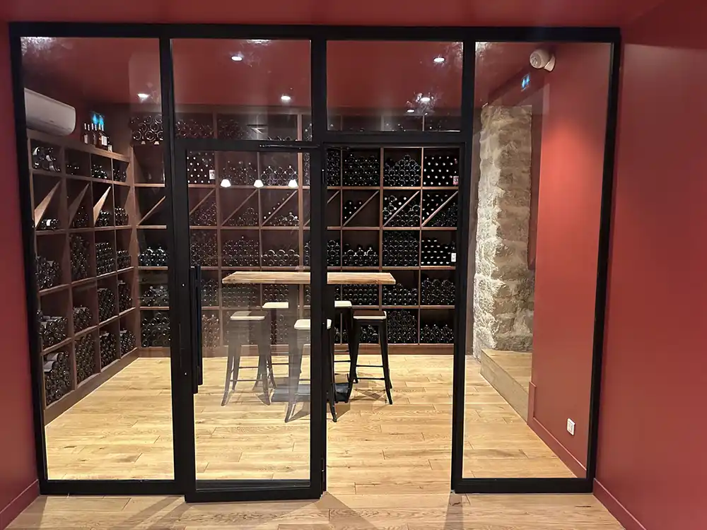 chassis-acier-restaurant-paris