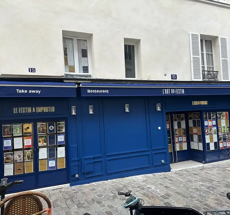 devanture-brasserie-montmartre-paris-75018